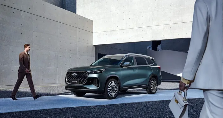 Chery Tiggo 8, ufficiali i prezzi italiani: il SUV a 7 posti parte da 37.800 euro
