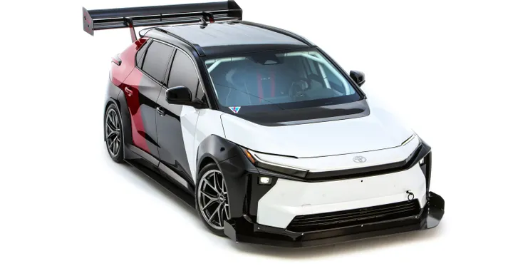 Toyota bZ Time Attack, da tranquillo SUV elettrico ad auto da gara