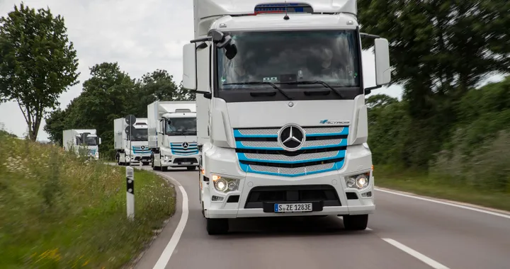 Mercedes eActros, il camion elettrico debutterà il 30 giugno