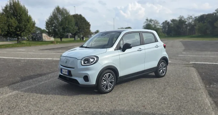 Prova Leapmotor T03: la nuova city car elettrica a meno di 20 mila euro