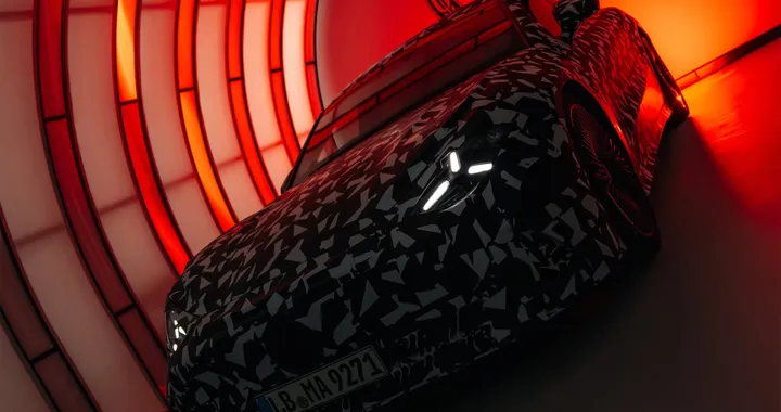 Mercedes-AMG: la sportiva elettrica si svela nei primi teaser. Potenza da 1.000 CV
