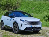 Prova su strada Peugeot e-3008 Dual Motor: la quadra perfetta? | Video