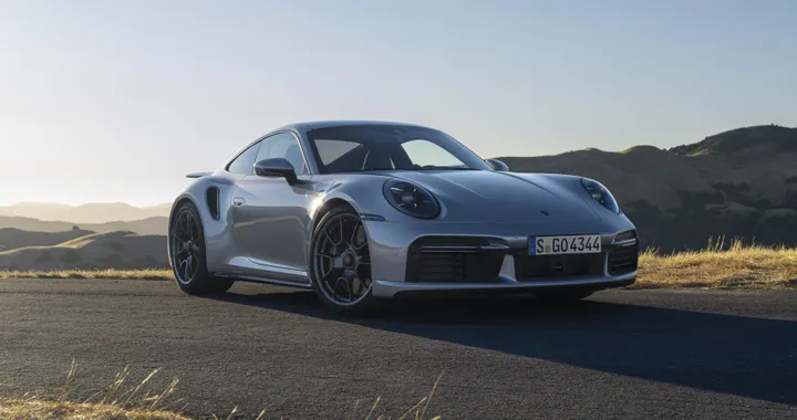 Porsche 911 Turbo 50 Years, esclusiva serie limitata per i 50 anni della 911 Turbo
