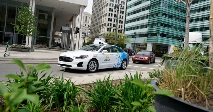 Test a guida autonoma: a Detroit la terza generazione dei prototipi Ford