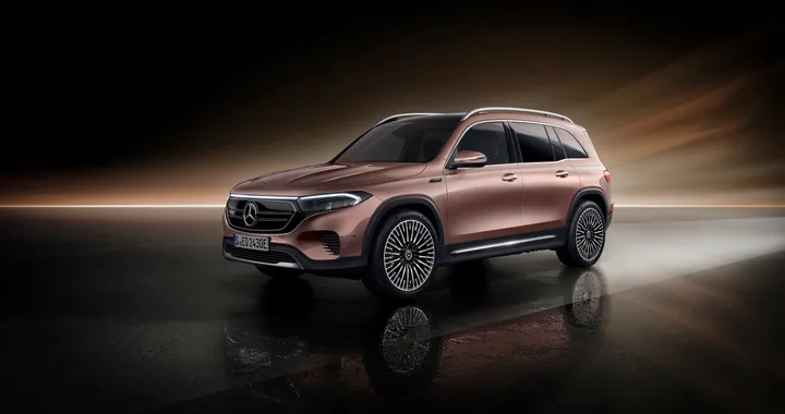 Mercedes EQB, nuovo SUV elettrico a 7 posti