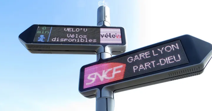 In Francia debuttano i segnali stradali connessi e &quot;mutevoli&quot;