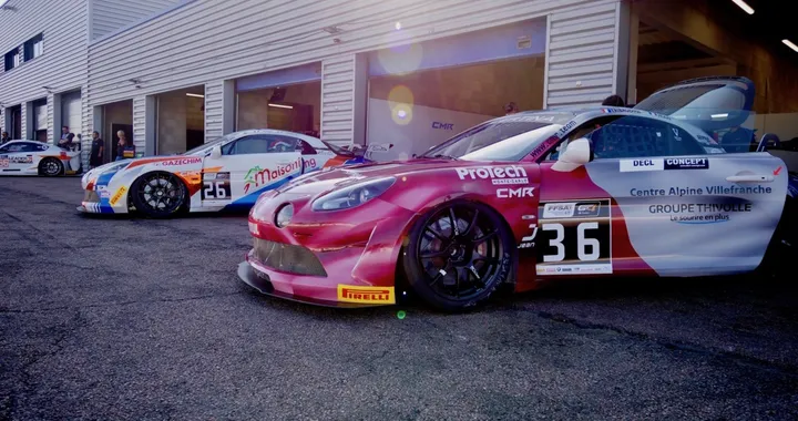 Alpine A110 &quot;La Marianne&quot;: livrea Garage Italia per il debutto nel campionato francese GT4