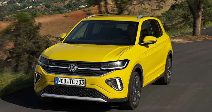 Volkswagen T-Cross, debutta il restyling: ecco cosa cambia