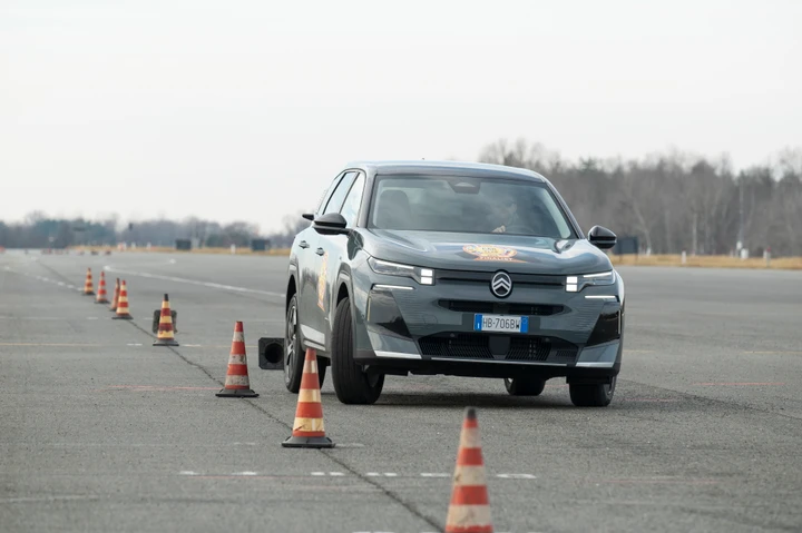 Nuova Citroen C5 Aircross alla prova del Balocco per il Car of The Year 2026