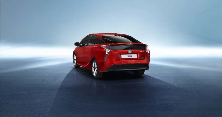Nuova Toyota Prius è l'auto più venduta in Giappone