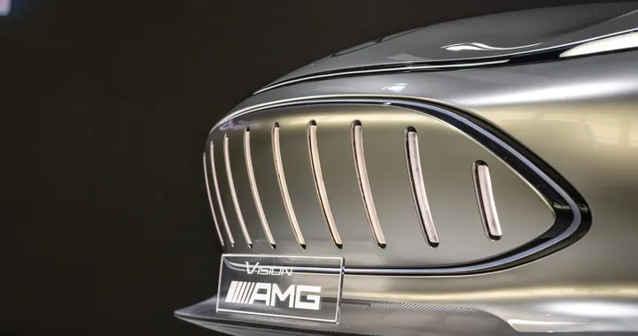 Mercedes-AMG, le foto spia della futura sportiva elettrica