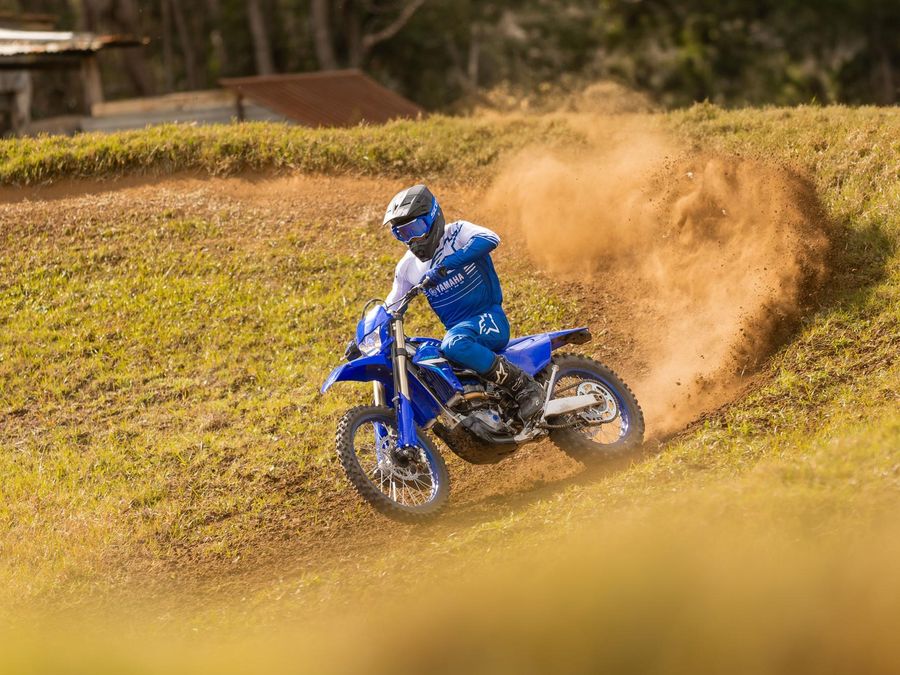 Yamaha rinnova la gamma WR e TT-R con una particolare attenzione ai giovani piloti