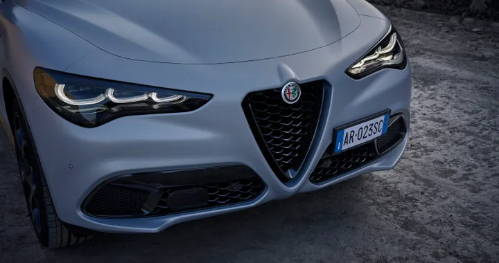 Alfa Romeo Stelvio, tutta nuova nel 2025: non solo elettrica. Quello che c'è da sapere