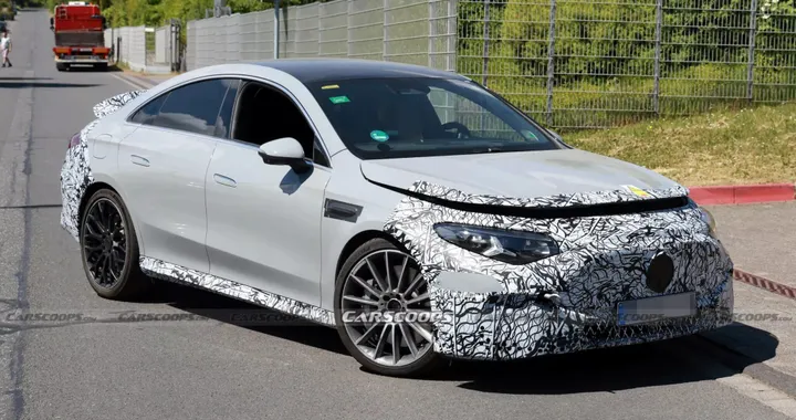 Mercedes-AMG CLA pizzicata al Nürburgring per i test. Avrà i motori a flusso assiale?