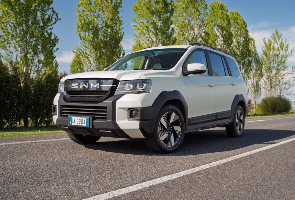 SWM G03F Super Hybrid, il nuovo SUV super ibrido con 1.000 km di autonomia