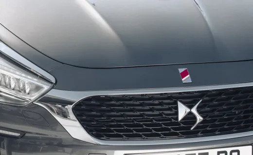 DS Performance Line: "sportività e raffinatezza" a Parigi