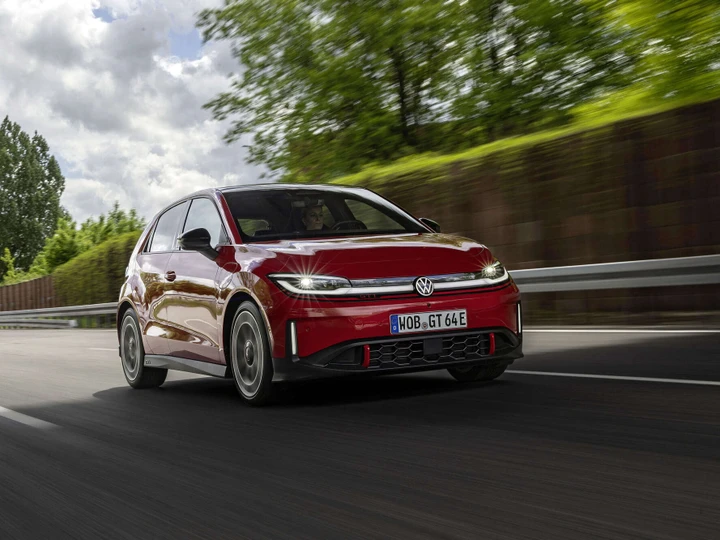 Volkswagen ID. Polo GTI, debutta la prima BEV sportiva per i 50 anni del marchio GTI