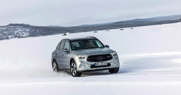 Mercedes GLC, ultime foto spia della nuova generazione prima del debutto