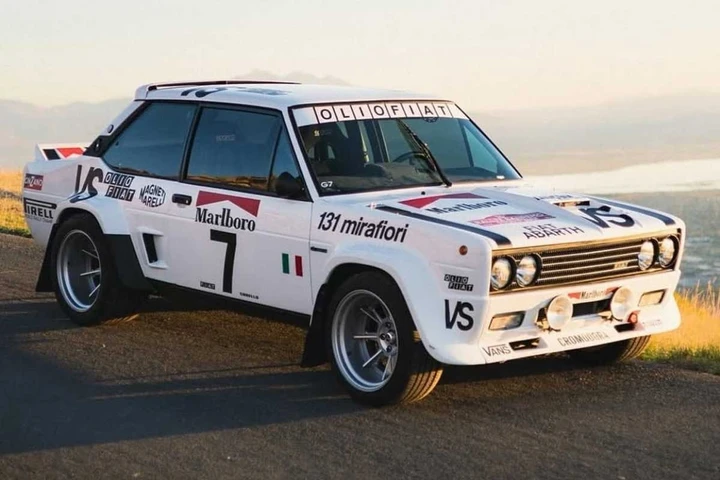 Costruisce una replica di una FIAT 131 Abarth, l’impresa di un appassionato
