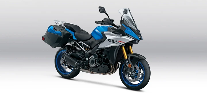 Suzuki GSX-S1000GX, arrivano le nuove versioni Plus e Top