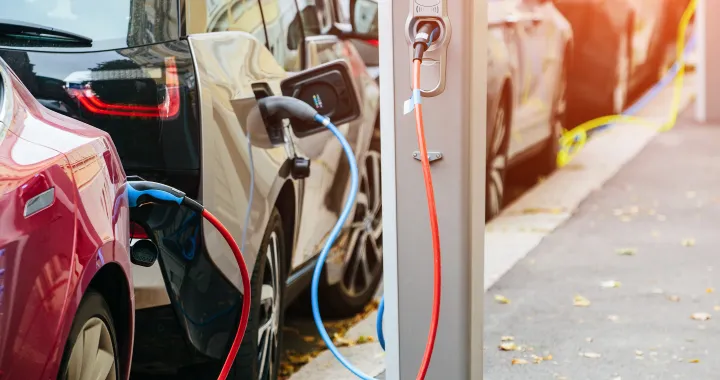 In Cina ci sono 16,7 milioni di punti di ricarica: due ogni cinque veicoli elettrici