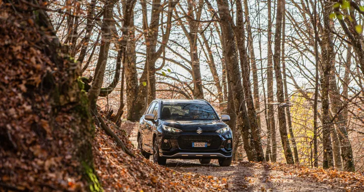 ACROSS Plug-in, Suzuki rimborsa la metà dei costi per la ricarica domestica