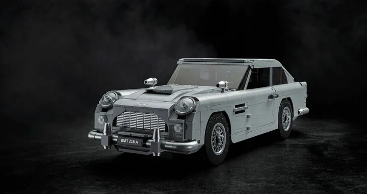 Aston Martin DB5, l'auto di James Bond in versione Lego