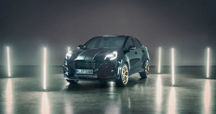 Ford Puma ST Gold Edition, versione speciale realizzata con la community social
