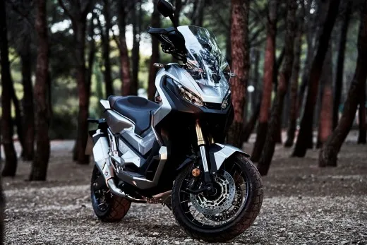 Honda: prezzo X-ADV, CBR1000RR Fireblade e novità 2017