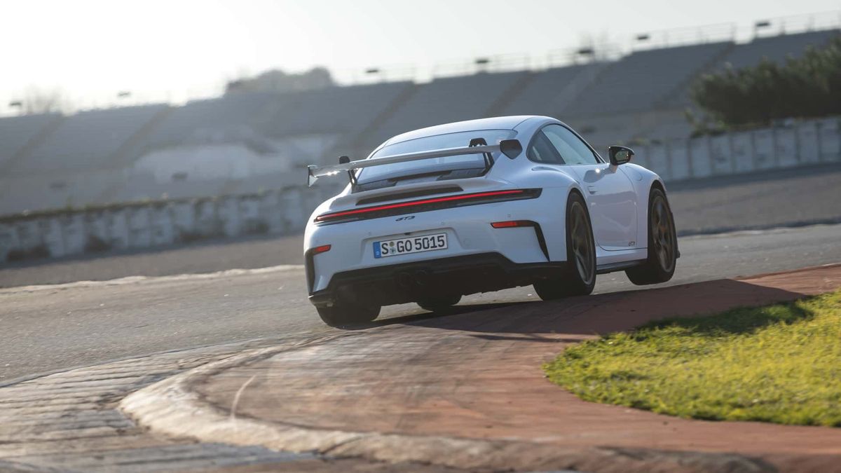 Anteprima: Porsche, c’è una novità che non piacerà agli irriducibili del marchio