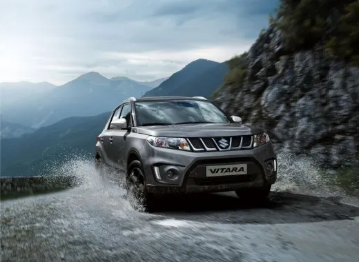 Suzuki Vitara S e gamma offroad al 4x4 Fest