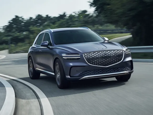  Electrified GV70