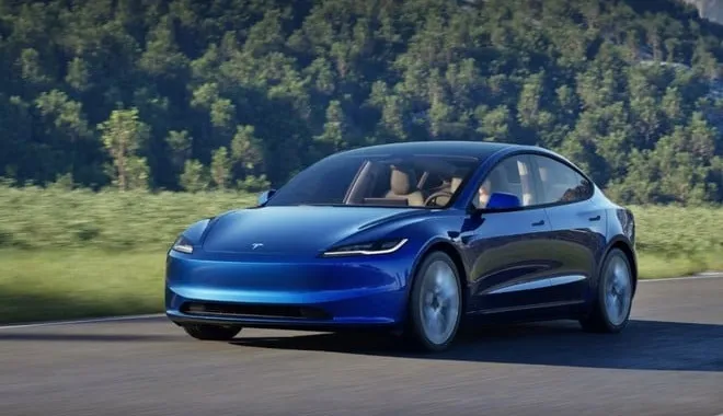 Tesla migliora la ricarica LFP: addio ai problemi nei climi freddi