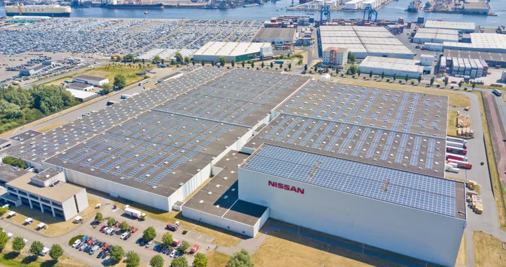 Nissan: ad Amsterdam il tetto solare sostenibile che alimenta 900 abitazioni