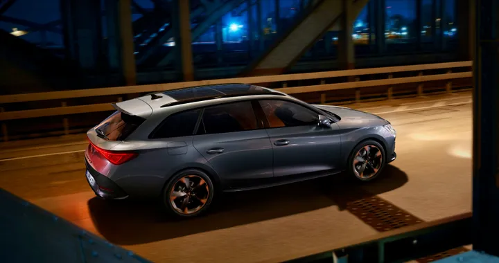 CUPRA Leon, a listino arrivano nuovi motori