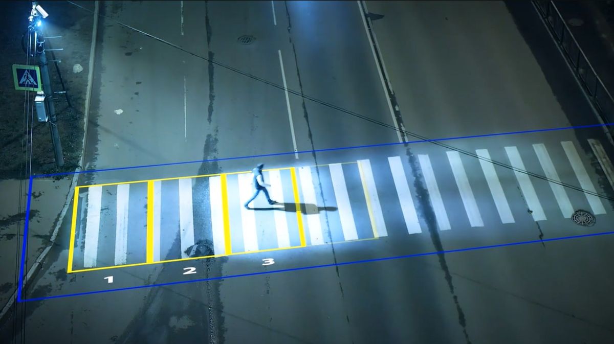 Semafori AI a Las Vegas illuminano i pedoni, ma sollevano preoccupazioni sulla privacy e efficacia