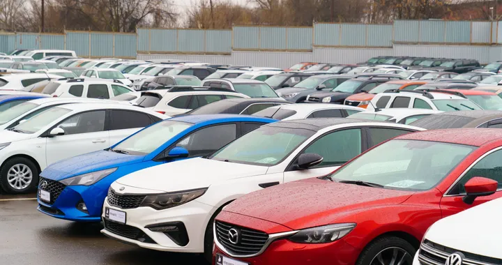 Il mercato dell’usato torna a crescere grazie alle minivolture, ma il parco circolante è troppo vecchio