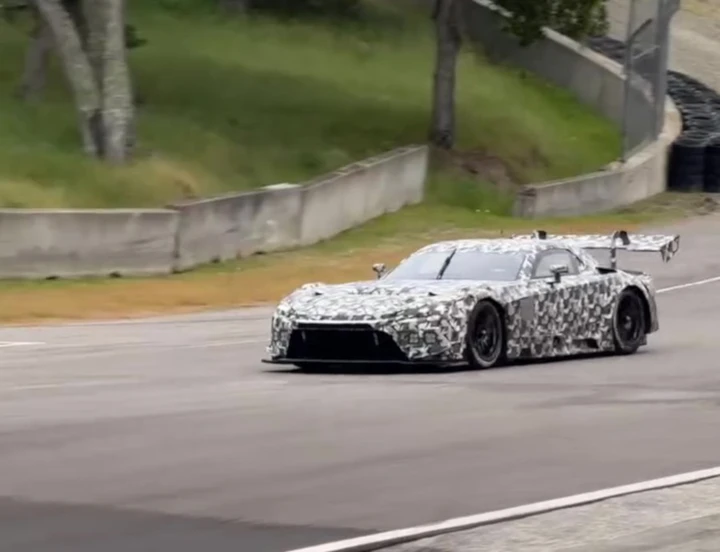 Lexus GR GT3 a Laguna Seca. Il motore ha un sound pazzesco