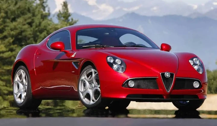 Alfa Romeo 8C sopravvalutata: parola dell’ex Stig di Top Gear