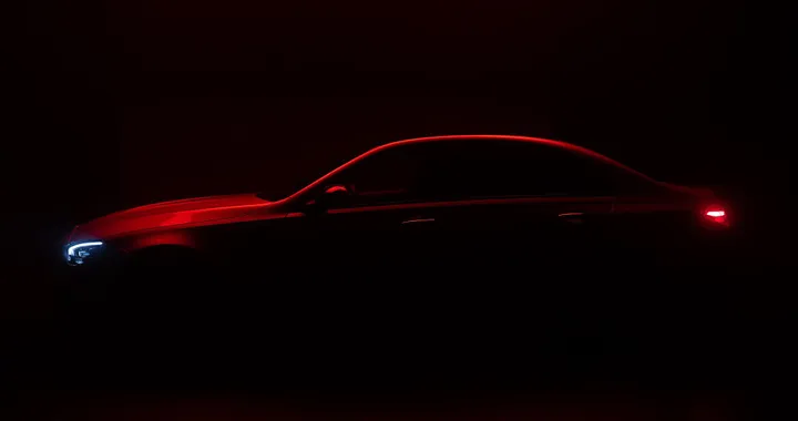 Mercedes-AMG C63 E Performance, la nuova sportiva debutterà il 21 settembre