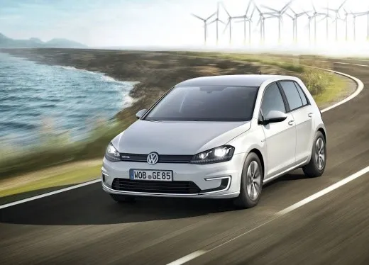 Volkswagen e-Golf 2016: cresce l'autonomia