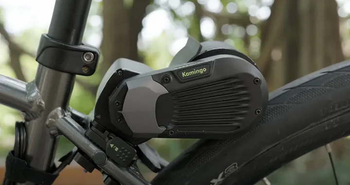 Kamingo, bastano 10 secondi per trasformare la bici in un'eBike. Come funziona e prezzo