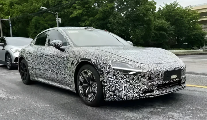 Xiaomi SU7, si sta già lavorando al restyling della berlina elettrica?