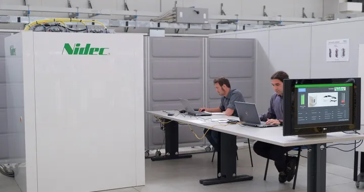 Nidec: la ricarica ultra rapida da 320 kW: 500 km in 15 minuti