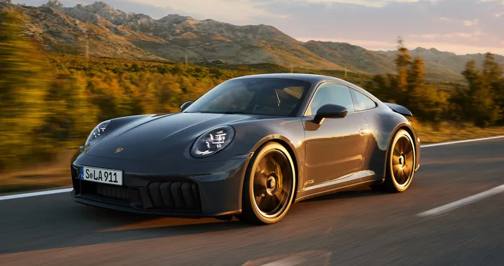 Quali sono le auto sportive più vendute in Italia nel 2025? La Porsche 911 batte tutti