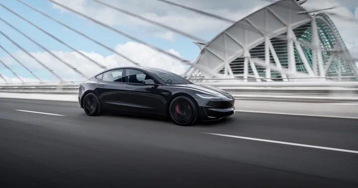 Tesla, in arrivo il Summer Update: ecco le principali novità
