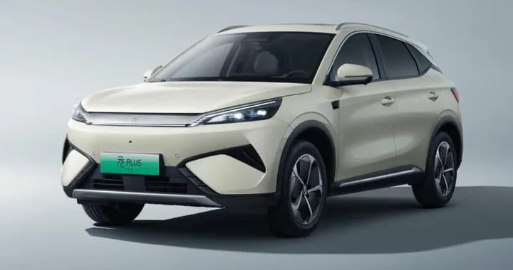 BYD Atto 3, il restyling debutta in Cina. Tutte le novità e i prezzi