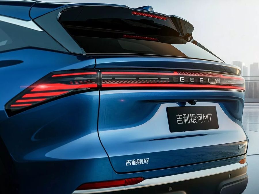 Anteprima: Geely Galaxy M7, il SUV plug-in da 1.730 km di autonomia con un pieno