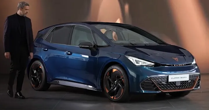 Cupra Born, i sedili saranno realizzati in tessuto riciclato dalla plastica del mare