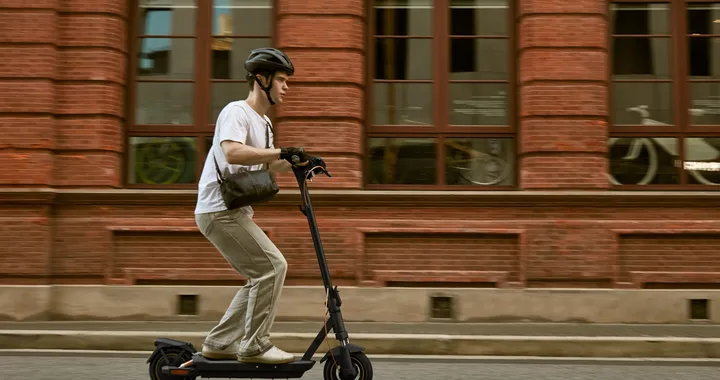 Monopattini, e-bike e golf cart: NAVEE porta i suoi nuovi modelli ad IFA 2025